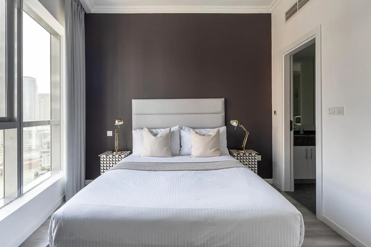 Frank Porter - Bay Central - West Tower Apartment Dubai